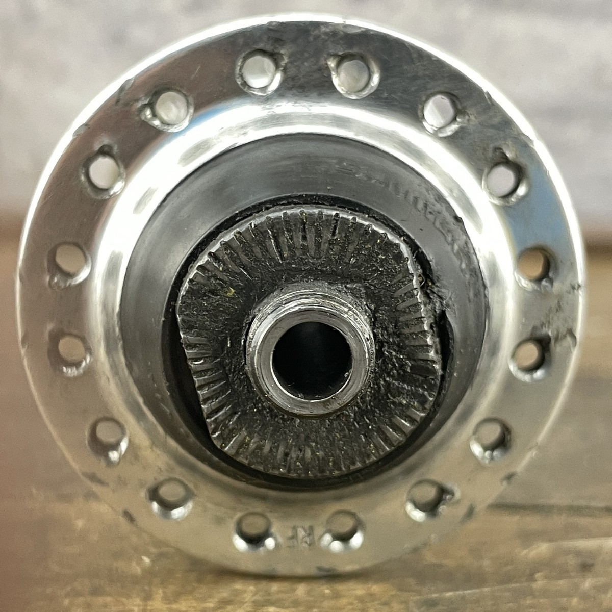 Vintage Shimano Deore XT HB-M737 Front Hub 32 Hole 100mm