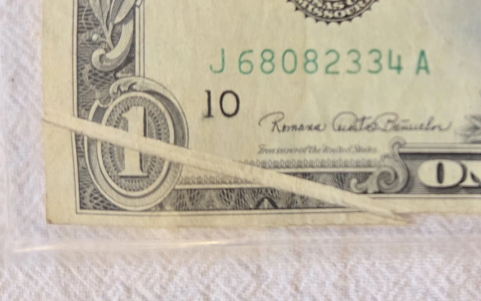 1969 D J Federal Reserve Note $1 One Dollar Miss Cut RM1157 - Image 3 of 4