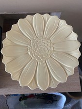 Very Pretty ceramic Pedestal Cake stand in Butter Cream Yellow flower