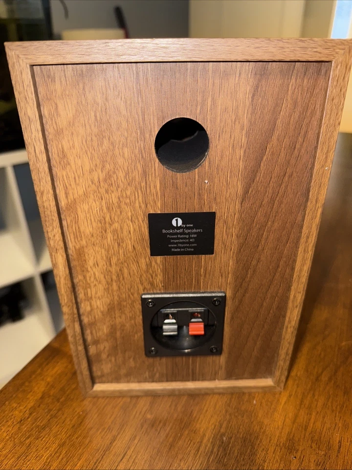 1 BY ONE Belt Driven Turntable HiFi System with 36 Watt Bookshelf Speakers - Image 4 of 4