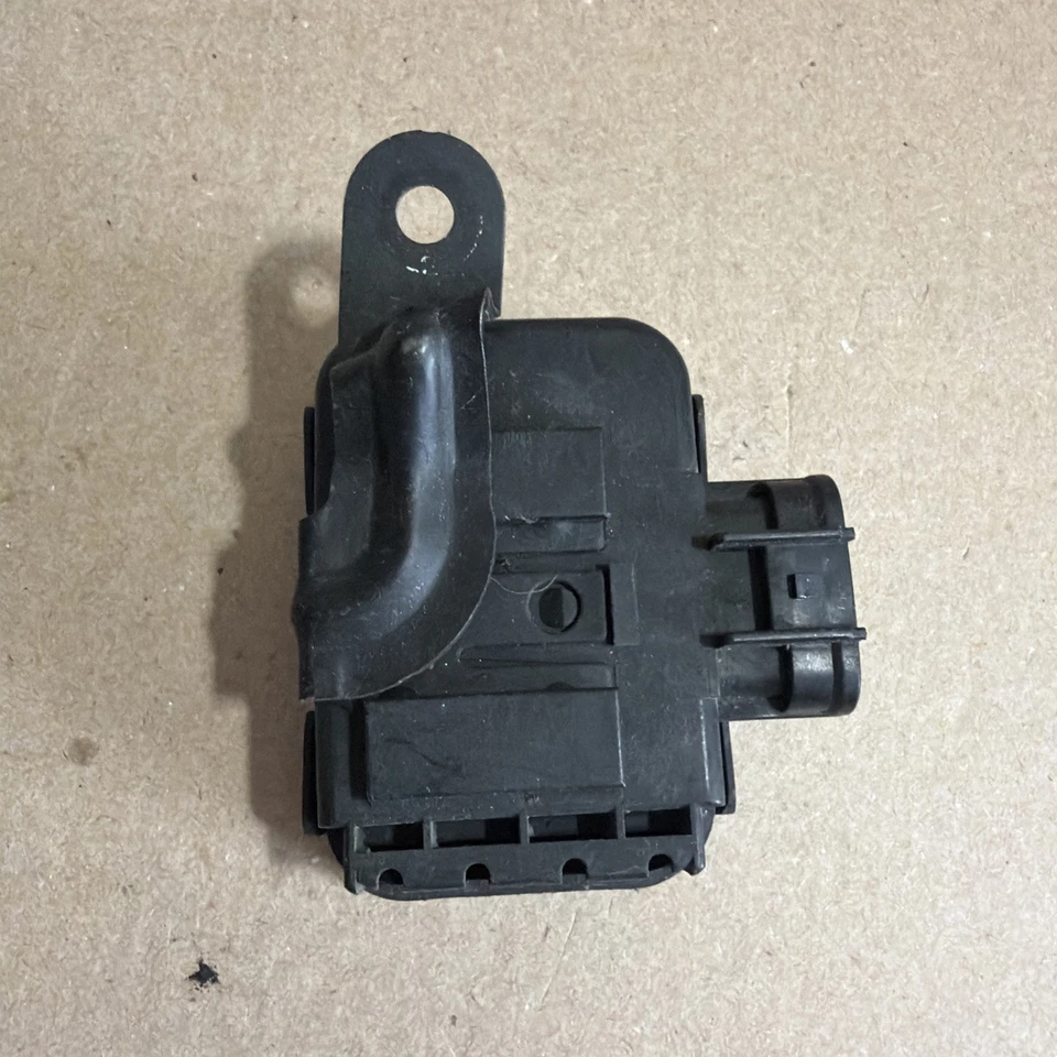Sensor de ventilación de smog OEM 1998-2005 LEXUS GS300/GS400/GS430/SC430 88898-30010 Foto 4 de 4