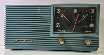 1957 Montgomery Ward Airline Model HSE1625A Green Tube AM Radio Tested Works A8