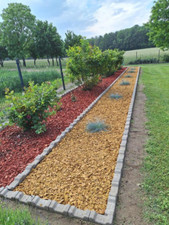 Bark Mulch & Wood Chips YELLOW Colour Garden Patio Wedding Decorative Landscape
