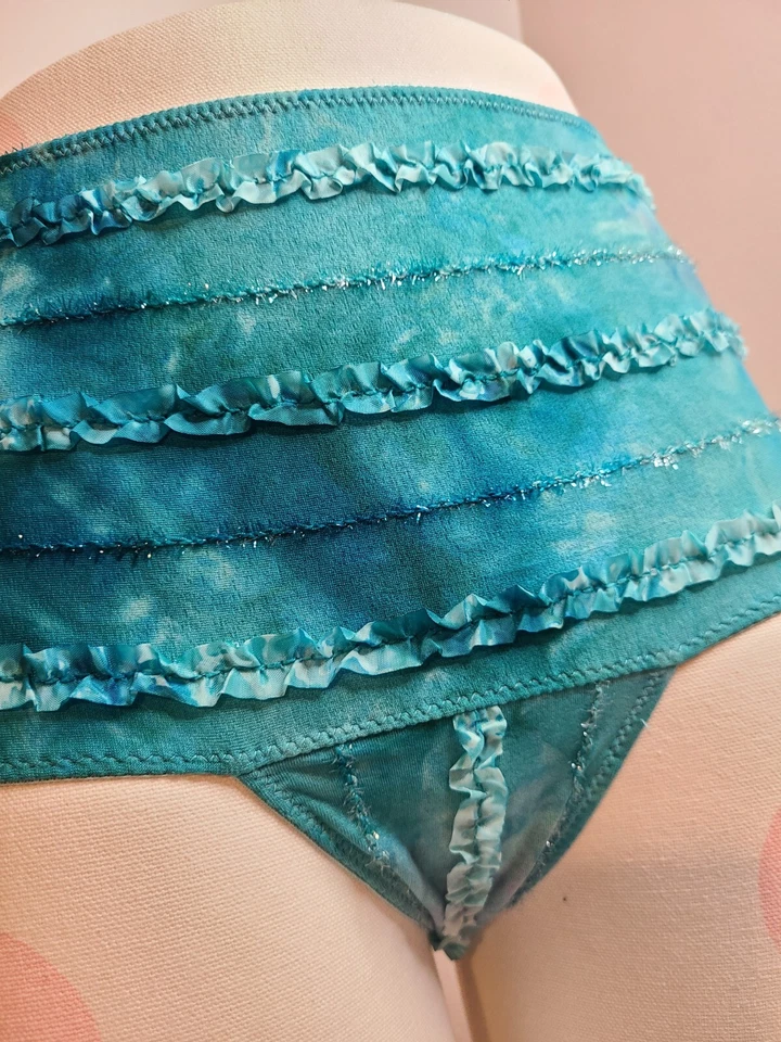 Nuevo Tanga Panty De Colección Victoria's Secret Sirena Volantes Cintura Alta Talla M Foto 2 de 4