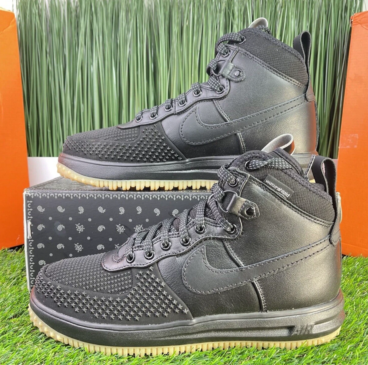 Nike Air Force 1 sneaker boots in triple black - BLACK