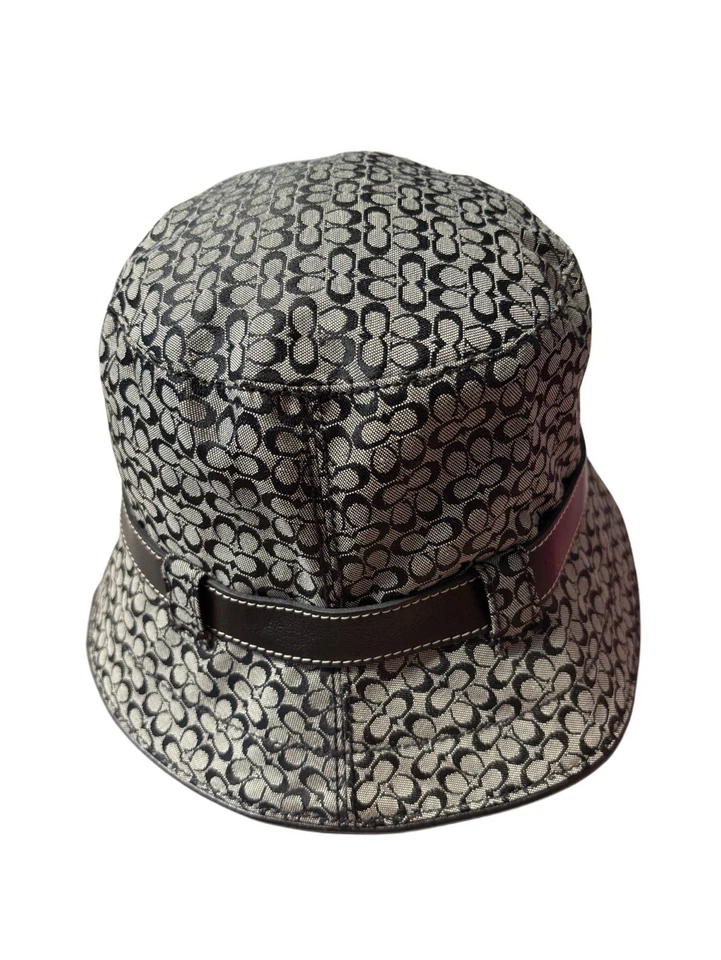 Sombrero Cubo Coach De Colección Negro y Gris Firma Y2K, Mediano/Grande, Preppy Informal Foto 4 de 4