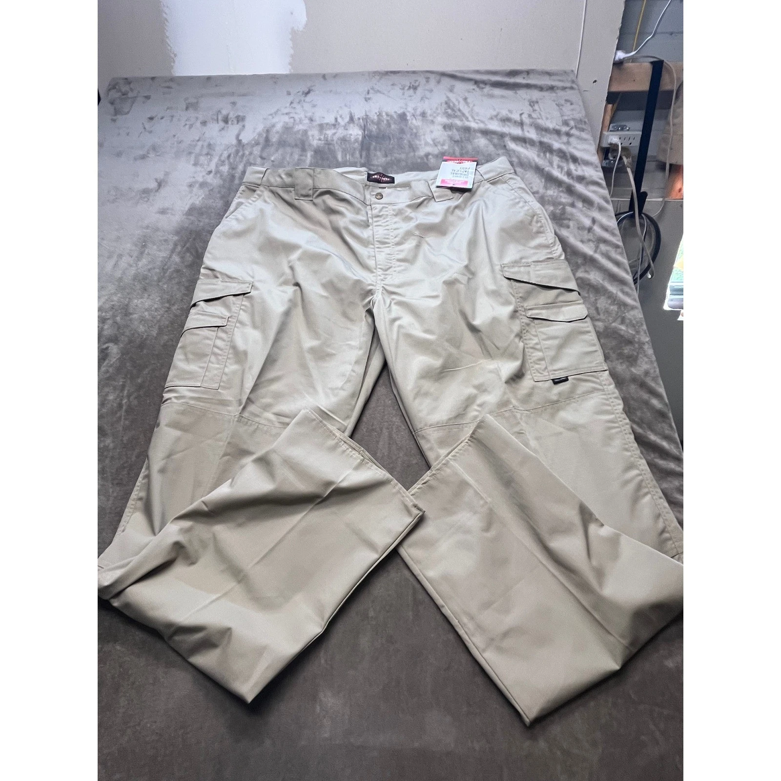 TRU-SPEC Mens 24-7 Series Original Tactical Cargo Pants Khaki Size 48 Waist
