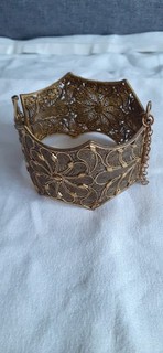 ANCIEN BRACELET MANCHETTE AJOURE EN MÉTAL DORÉ STYLE ORIENTAL