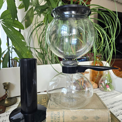 Bodum Pebo Vakuum Kaffeemaschine 1 Liter 34 fl oz 8 Tassen Schwarz Retro Scandi Style
