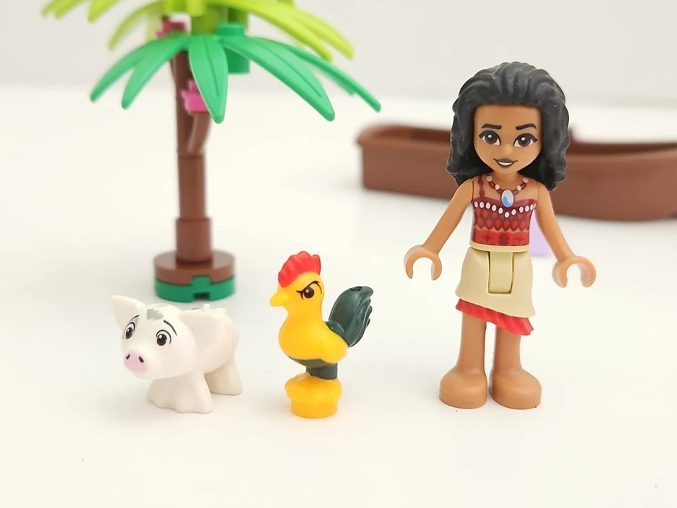 Lego Moana Minifigure Lot Maui Hei Hei Pua Disney Princess Big Fig Animal Bundle - Image 3 of 4