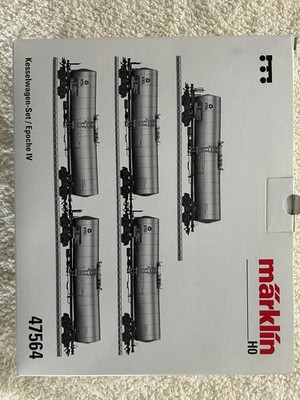 Märklin HO scale (1:87) article number 47564: ''Kesselwagen-Set / Epoch IV''