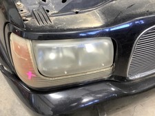 Used Right Headlight Assembly Fits 2000 Gmc Yukon Right Grade B