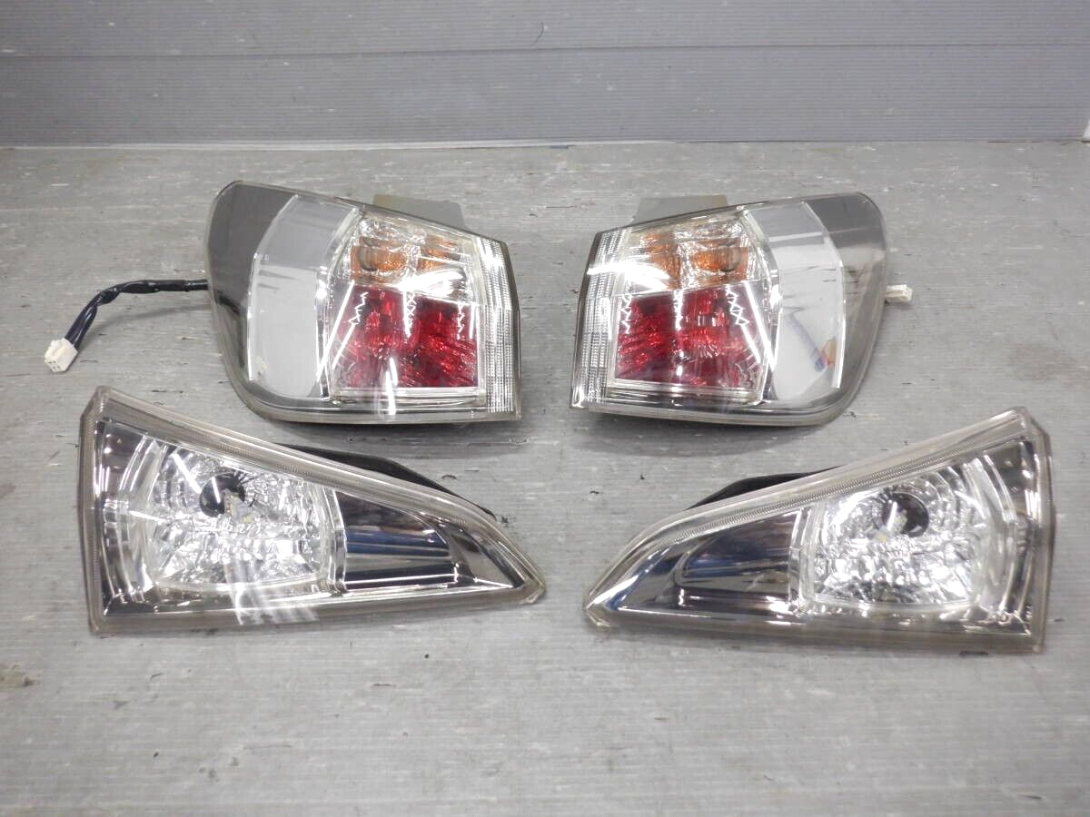 Toyota Caldina AZT241 ZZT241 ST246 Tail Lights Rear Lamps set JDM