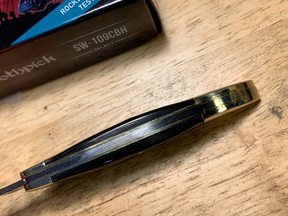 Cuchillo de bolsillo de 3" con palillo de dientes de Texas con cuerno de búfalo de Cabo Guerrero de acero escarchado FSW109CBH Foto 4 de 4