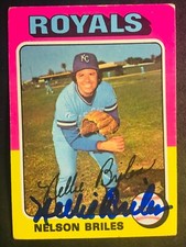 Kansas City Royals NELLIE NELSON BRILES signed autographed auto 1975 TOPPS card