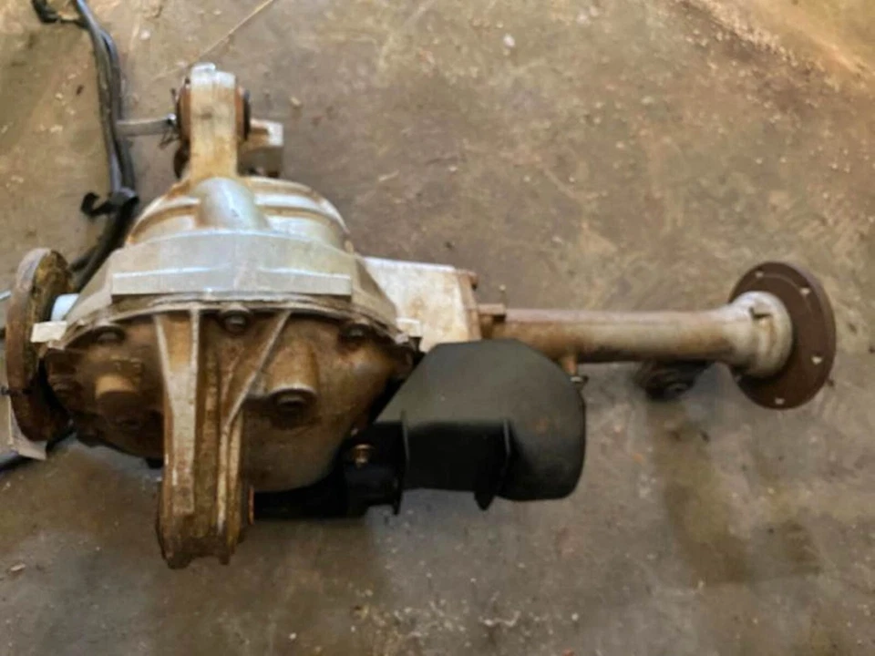 1999-2004 Ford F150 F250 Pickup Front Axle Differential Carrier 3.73 Ratio — 第 3/4 张图片