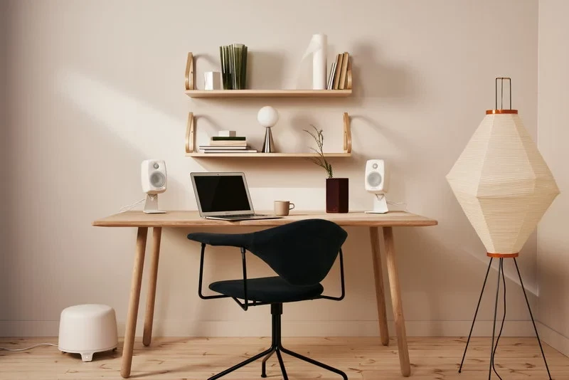 Genelec F ONE BWM Aktiv Subwoofer in weiß-- ORIGINALVERPACKT -- - Bild 4 von 4