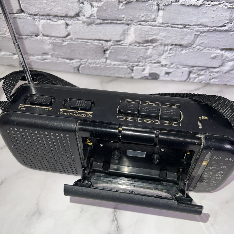 Reproductor de radio AM/FM y casete Soundesign - Probado funcionando ✅ De colección Foto 4 de 4
