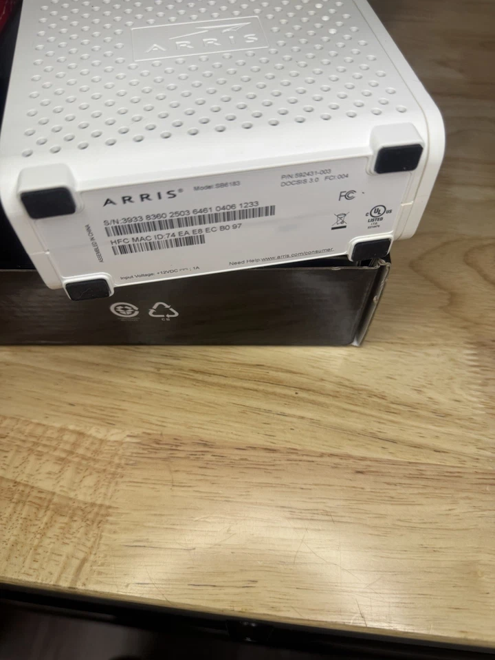 ARRIS SB6183 Surfboard Cable Modem, 16x4, 686 Mbps, DOCSIS 3.0, Black - Image 4 of 4