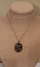 CONTROSE ETERNAL LOVERS EMBRACING PENDANT NECKLACE 18" SILVERTONE SKULL CAMEO