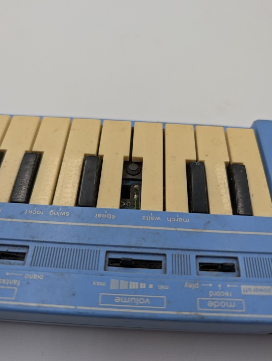 Casio PT-1☆ミニシンセサイザー☆ブルー☆超レアカラー☆ Vintage Casio PT-1 Rare Color Keyboard Mini Synthesizer Baby