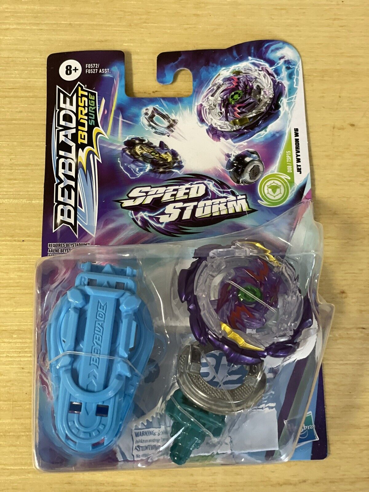 Pião de Batalha - Beyblade Burst Surge - Jet Wyvron W6 - Speed Storm -  Hasbro - superlegalbrinquedos