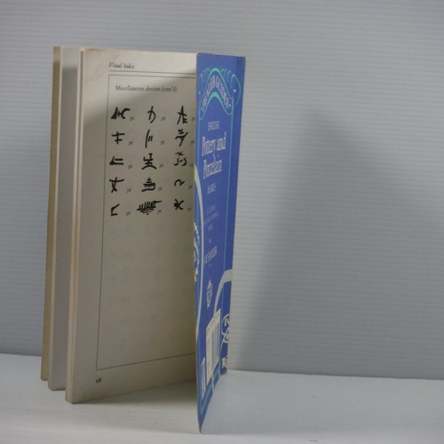 English Pottery and Porcelain Marks by S W Fisher Scottish and Irish Marks PB - Picture 5 of 10