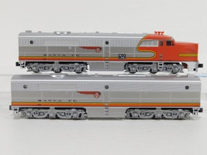 KATO-N-Scale-Santa-Fe-PA-1-PB-1-Locomotive-Set-106-0504-TOT1111