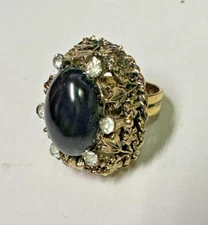 VINTAGE COCKTAIL RING ADJUSTABLE BAND BEAUTIFUL, DELICATE  DETAILS NEW OLD STOCK