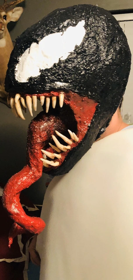 Venom Art Head Display One Of A Kind. Beautiful Piece. Wearable Or Display - Image 3 of 4