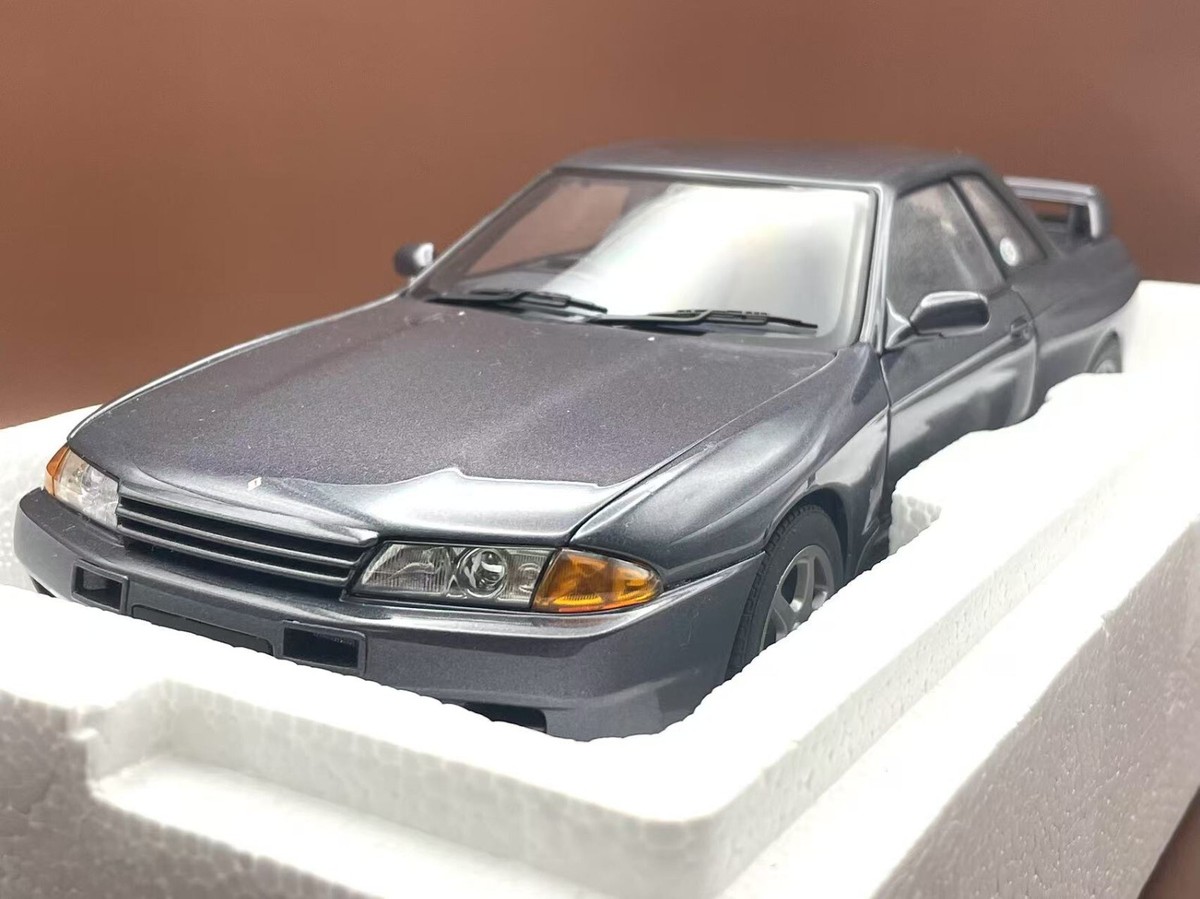オートアート 1/18 日産 スカイラインGT-R R32 NISMO 1/18 AUTOart Nissan Skyline GT-R R32 N1 (Nismo Option Parts
