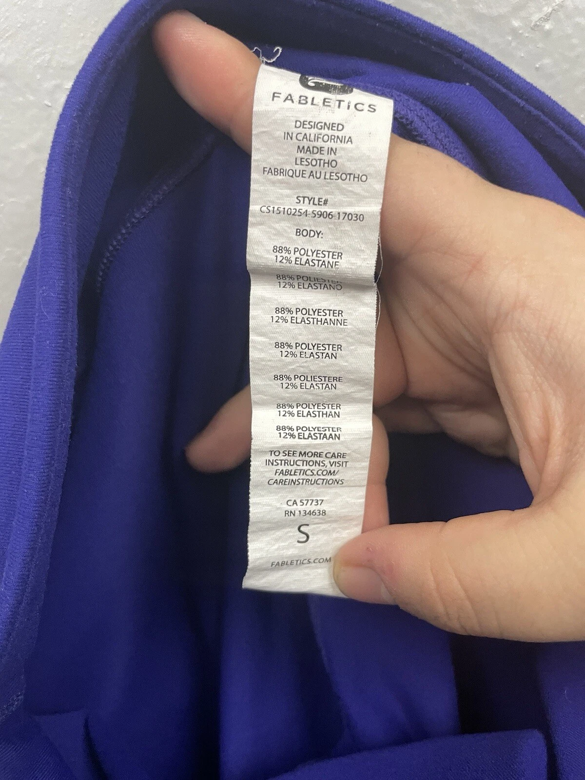 fabletics pull on capri leggings