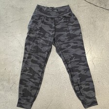 Athleta Gray Camo High Rise Jogger Pants Women's Medium Athleisure
