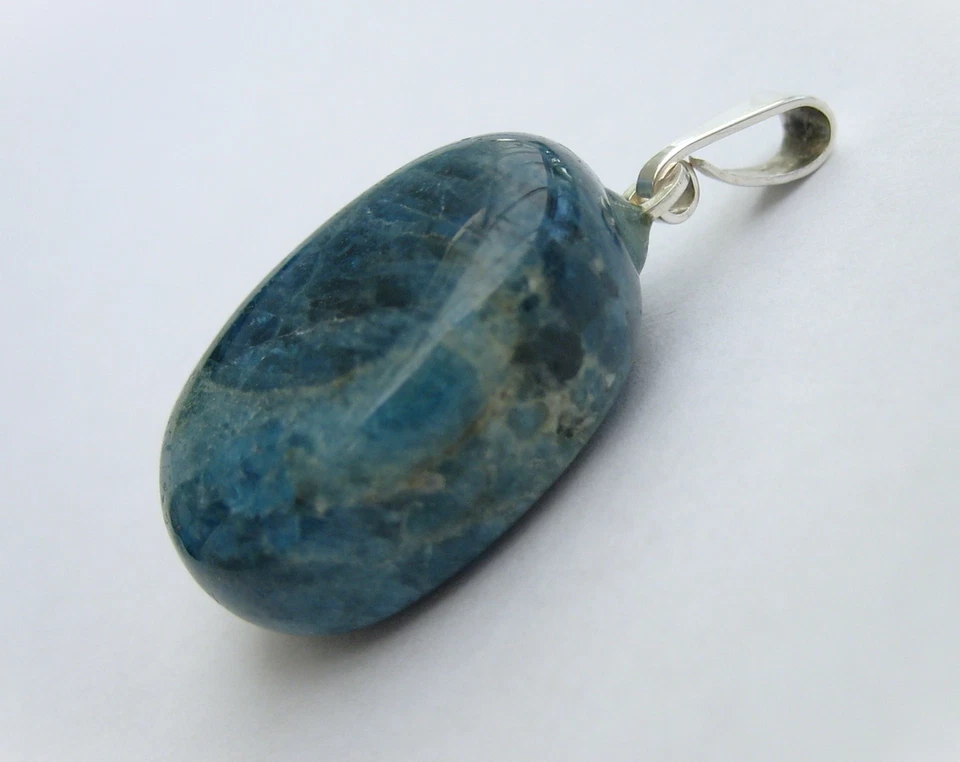 Apatit Edelstein Anhänger petrolfarben 27 mm mit 925 Silber Öse - Bild 2 von 4