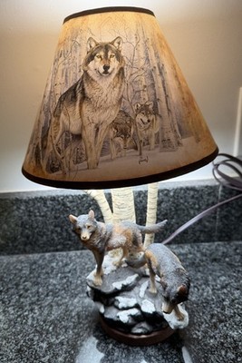 The Bradford Exchange Al Agnew Spirit of The Forest Wolf Art Table Lamp
