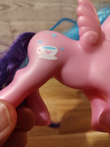 My Little Pony G3 TIRA-MI-SU Big Sister - Ponis de té Crystal Princess - 2006 - Imagen 2 de 9
