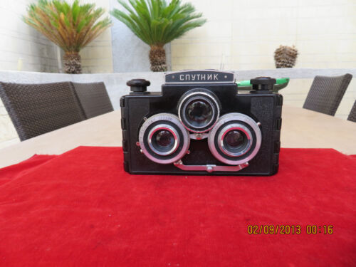 Rare,Collectable Sputnik(Traveler) c1955,Black Bakelite Three-Lens Reflex Stereo