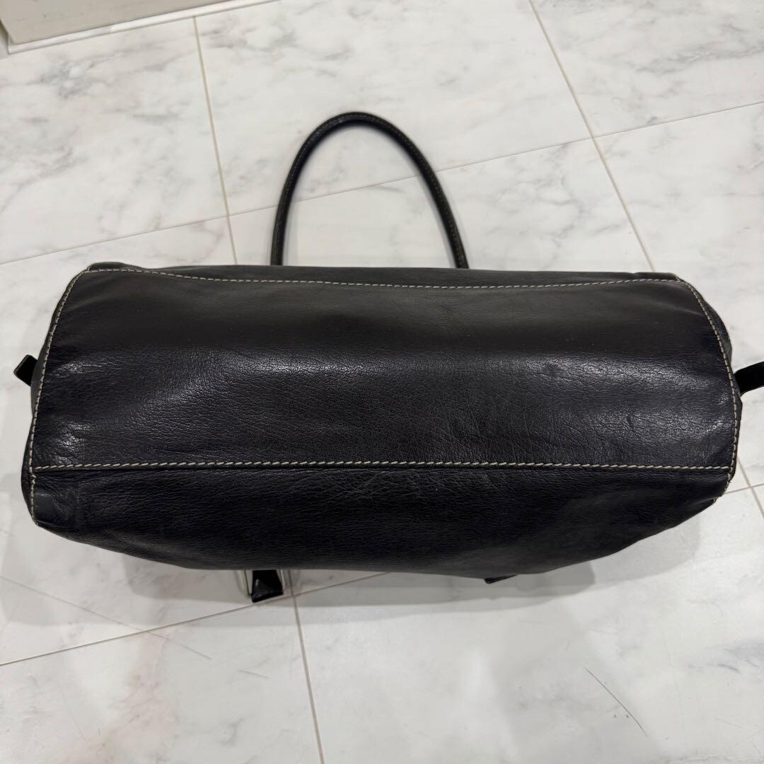 バッグ miu miu archive y2k shoulder bag black MIU MIU Archive Black Leather Shoulder Bag Vintage Y2K 5.9 x