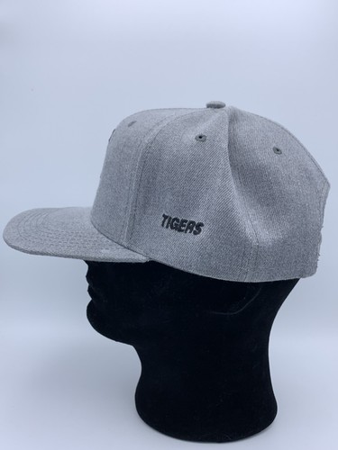 Detroit Tigers Snap Back Cap Hat Embroidered Adjustable Flat Bill DET - Picture 3 of 5