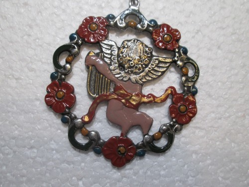 Vintage Christmas Ornament Cherub Cupid Angel Playing Harp Round Metal - Picture 4 of 4