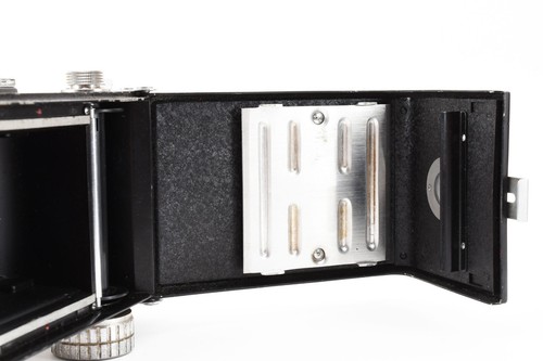 🚀🎁《EXC+5 in CASE》 Elbow Flex TLR 80mm F3.5 TLR 6x6 Film Camera From JAPAN - Picture 7 of 13
