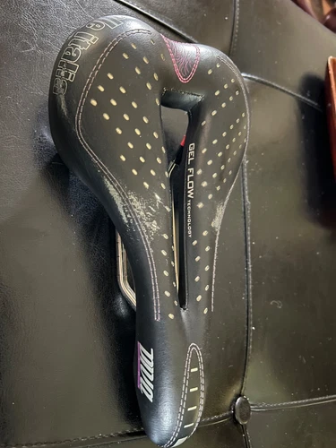 Selle Italia Diva Gel Superflow 152mm Alloy Rails Women's Bike Saddle 260g