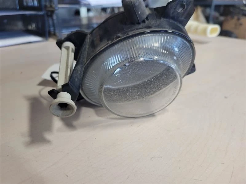 Driver Corner/Park Light Fog-driving Bumper Mounted Fits 04-10 SAAB 9-5 336896 - Image 2 of 4