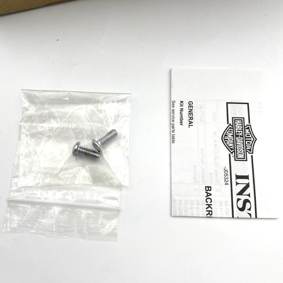 Almohadilla de respaldo Softail para pasajero Sissy Bar de viaje de encaje Fatboy de fabricante de equipos originales Harley 51622-07 Foto 3 de 4