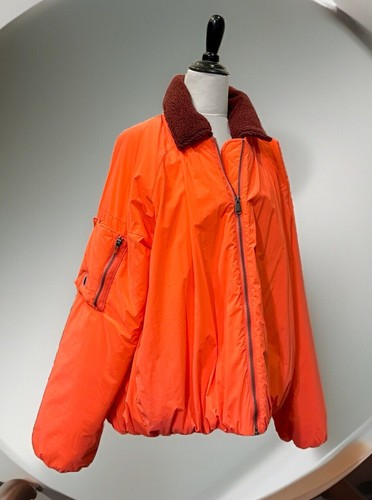 Neu mit Etikett Free People Outpost Bomberjacke - Cherry Tomato Combo - XL - AUSVERKAUFT - Bild 1 von 13