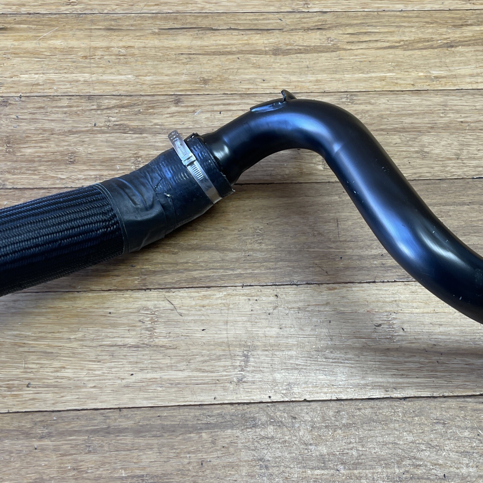 Maserati Ghibli 2013-2024 Left Hose pipe