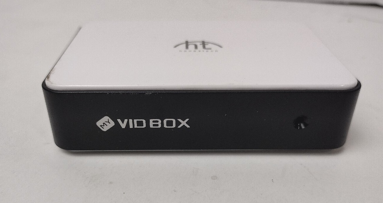 Honestech VHS to DVD 8.0 Deluxe Video Audio & Photo Conversion Solution