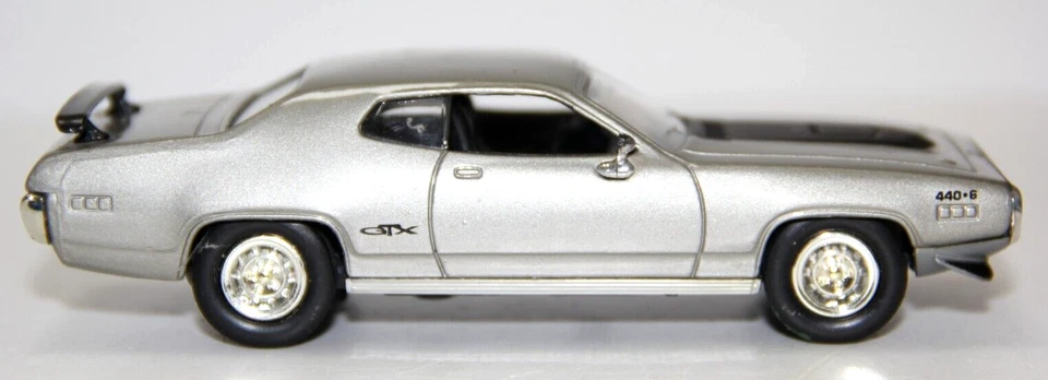 ROAD SIGNATURE USATO 1:43 AUTO DIE CAST PLYMOUTH GTX 1971 GRIGIO ART EDI 9 VARIE - Immagine 3 di 4