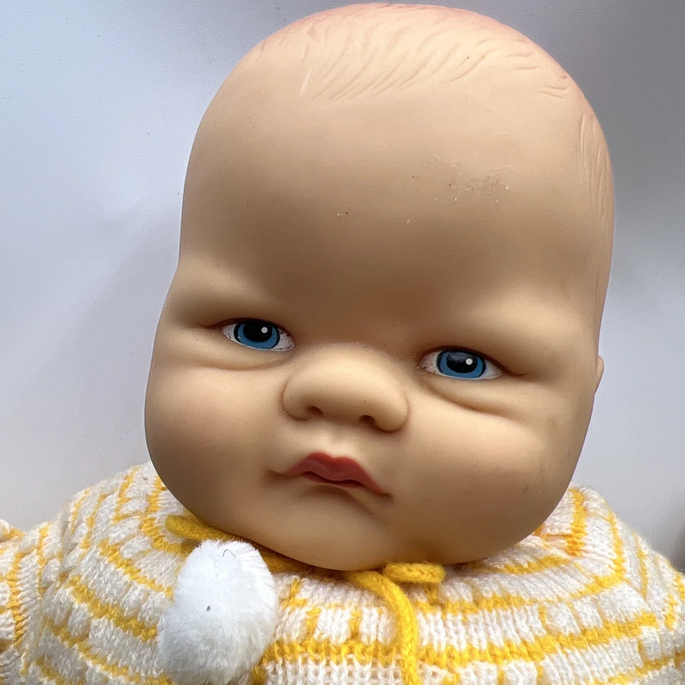 VINTAGE WELCOME HOME BABY DOLL 18" ELOISE WILKIN BY PLAYMATES Soft Body Vinyl - Image 2 of 4