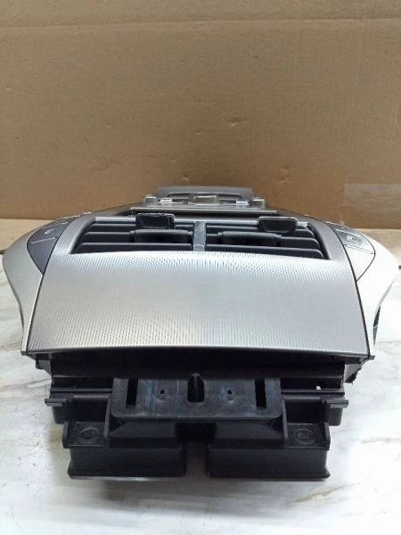 2017 - 2020 LINCOLN MKZ Dash Radio Climate Control Switch Panel Screen Display H - Image 4 of 4